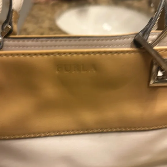 Furla handbag - Picture 2 of 4